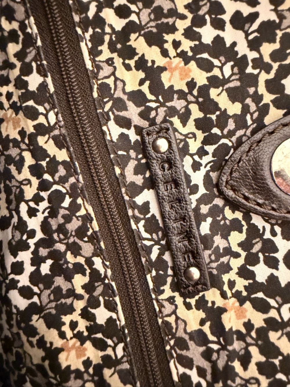 Celine Monogram Tote bag - Picture 12 of 13